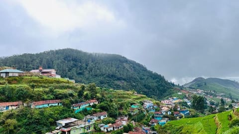 Mountain View cottage Resort in Ooty
