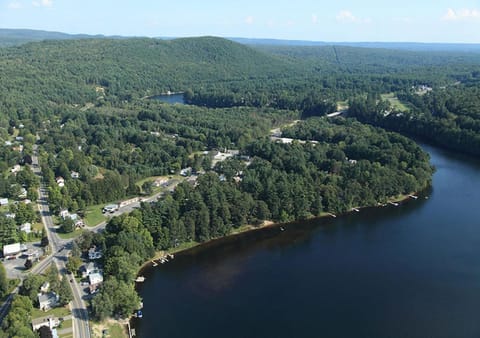 The Elms Waterfront Cottages Campground/ 
RV Resort in Hadley