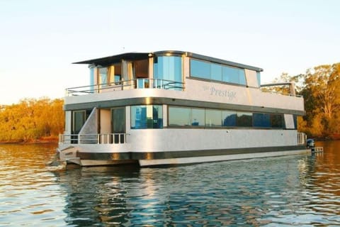 Coomera Houseboats Docked boat in Hope Island