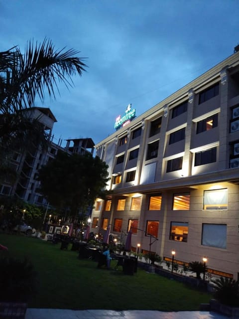 Sai Neem Tree Hotel Hotel in Maharashtra