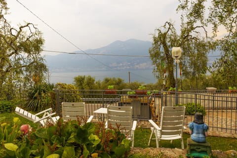 Spring, Natural landscape, Garden, Lake view