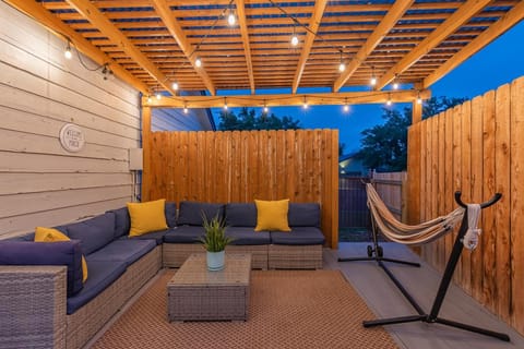 Fun 'n Sun Heated POOL & GameRoom by Fiesta Texas House in San Antonio