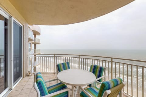 St. Maarten Condos Apartment in Daytona Beach Shores