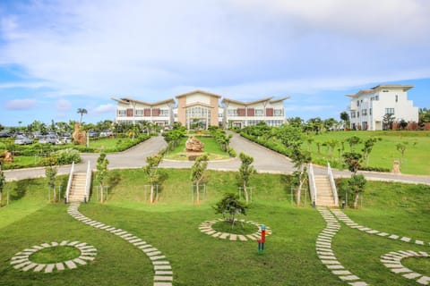 SkyeBay Club Resort in Hengchun Township