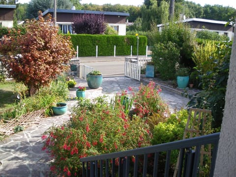 Chambre d'Hôtes - DOUCE NUI-THE Bed and Breakfast in Dreux