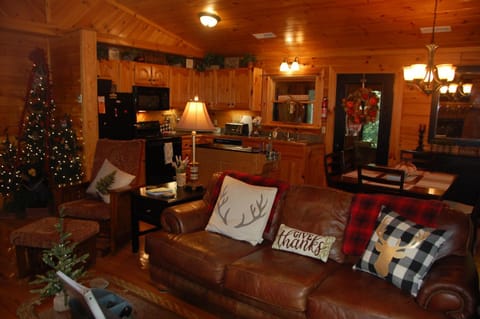 His Promises Cabin Chalet in Sevier County