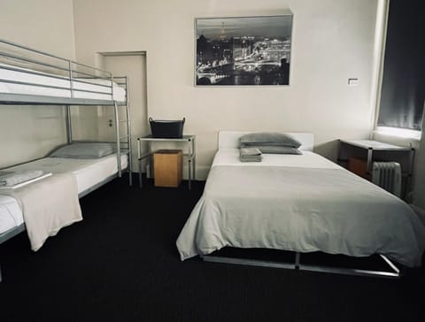 Cambridge Lodge Hostel in Sydney