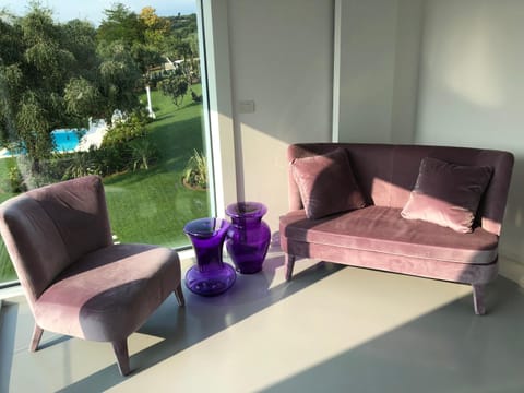 Living room, Garden view, Pool view