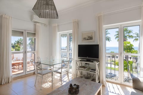 Apartamento con encanto en primera linea de playa Apartment in Malaga