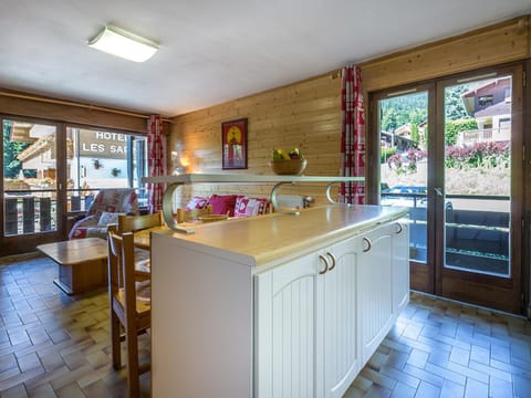 Appartement cosy, proche pistes et centre, 3 pièces, 6 pers, cheminée, balcon, parking - FR-1-437-53 Apartment in La Clusaz