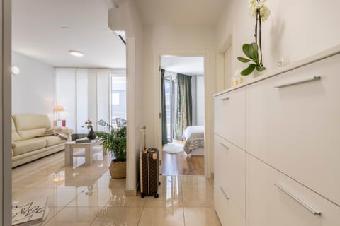 Adriatic Queen Rooms & Apartments Condo in Split