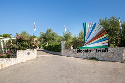 Centro Vacanze Piccolo Friuli Apartment hotel in Province of Foggia