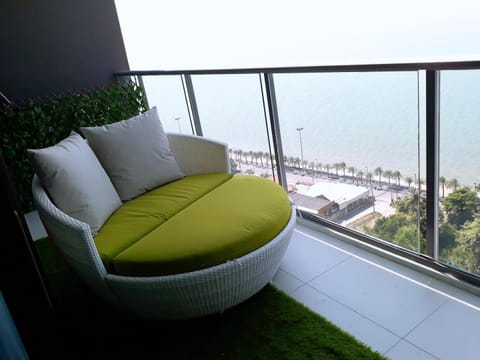 Aeras - The Ultimate Beachfront Experience Eigentumswohnung in Pattaya City
