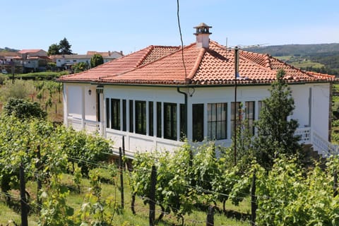 Solar dos Avós House in Vila Real District
