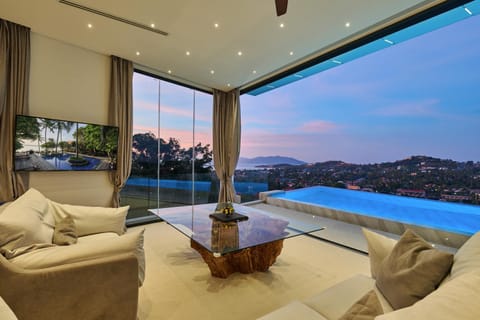 Pool view, Sea view, Swimming pool