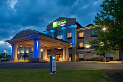 Holiday Inn Express Hotel & Suites Prattville South, an IHG Hotel Hotel in Millbrook