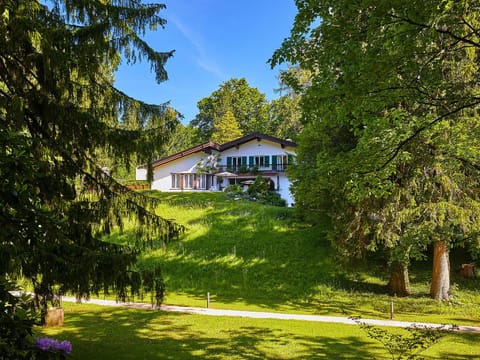Villa Sawallisch Condo in Grassau
