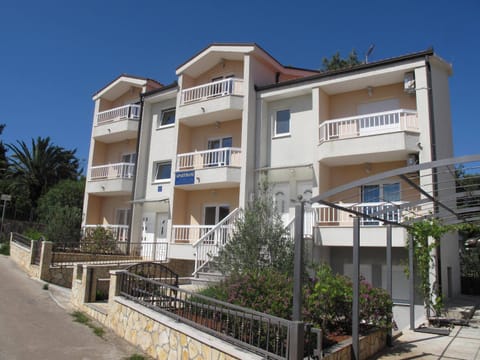 Apartments Mia Condominio in Stari Grad