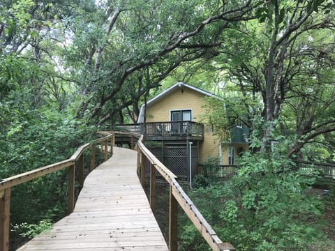 Bed and Breakfast on White Rock Creek Chambre d’hôte in Waco
