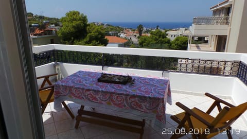 Natural landscape, Balcony/Terrace, Dining area, Sea view