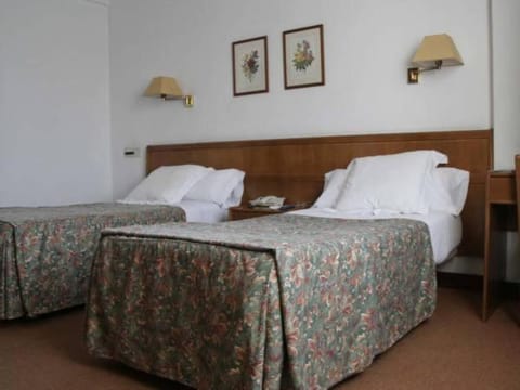 Hostal Gran Via Levante Bed and Breakfast in Torrevieja