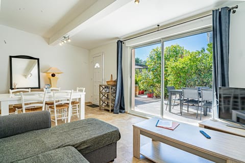 Property building, View (from property/room), Living room