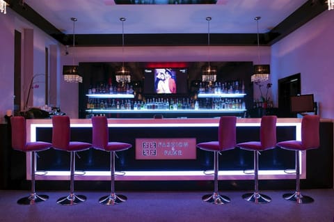 Lounge or bar