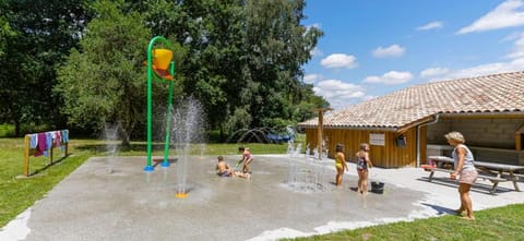 Chambres d'Hôtes La Téouleyre Übernachtung mit Frühstück in Saint-Julien-en-Born