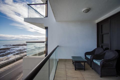 Ocean View Luxury Self-Catering Apartment in Cape Town