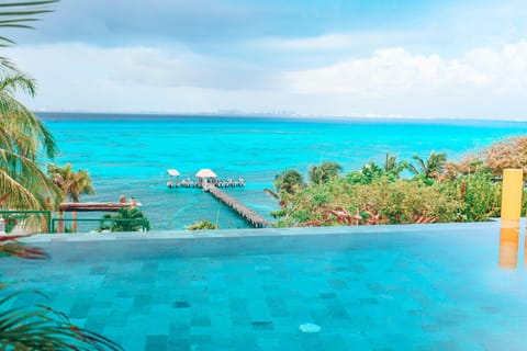 Pool view, Swimming pool