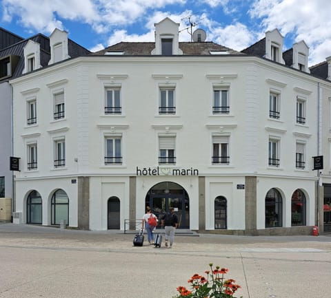 Property building, Facade/entrance