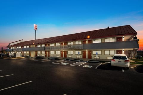 Red Roof Inn Chattanooga - Hamilton Place Motel in Chattanooga