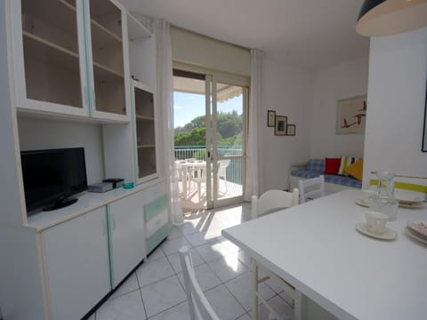 TV and multimedia, Balcony/Terrace, Dining area