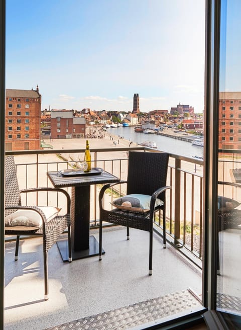 City view, Landmark view, Sea view