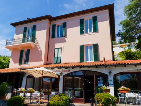 Hotel Ristorante Il Caminetto Hôtel in Diano Marina