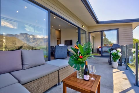 Diamond View Retreat Apartment in Queenstown