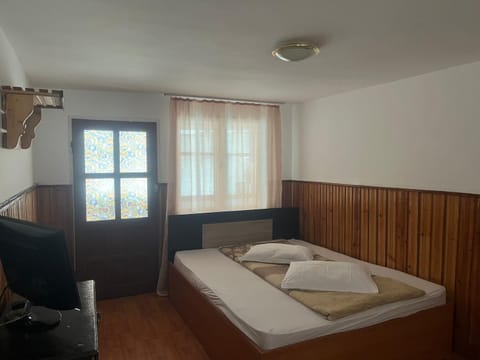 Chalet Azuga Bed and Breakfast in Prahova, Romania