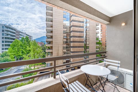 Vitacura Grove Apartment in Las Condes