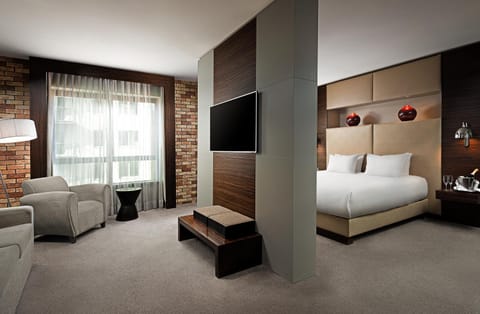 Bed, TV and multimedia, Photo of the whole room, Bedroom, air conditioner
