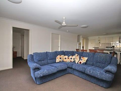 Frasers Cottage 23 Castle St Laurieton Apartment in Laurieton