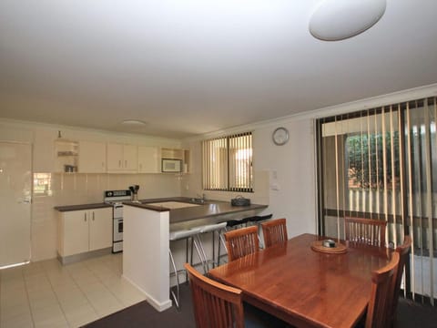 Frasers Cottage 23 Castle St Laurieton Appartamento in Laurieton