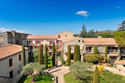 Le Mas de La Crémaillère Hotel in Gréoux-les-Bains