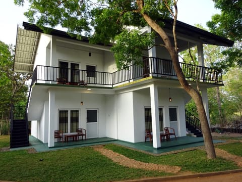 Kadulla Resort Hotel in Dambulla