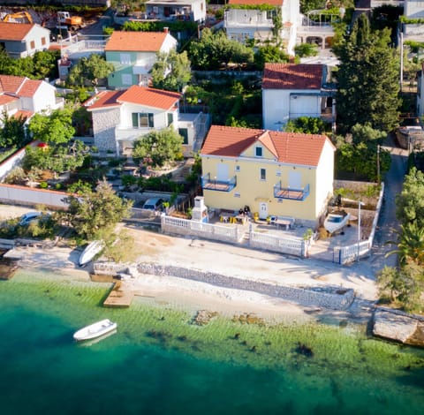 Property building, Bird's eye view