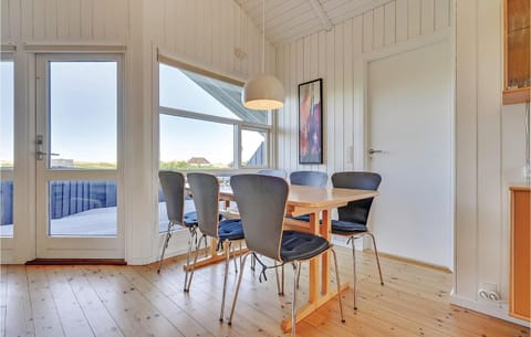 Awesome Home In Vejers Strand With House A Panoramic View Maison in Vejers