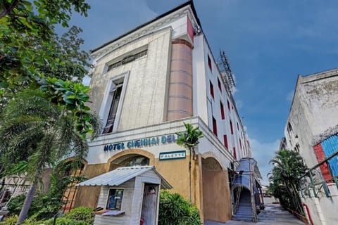 Palette - Chennai Deluxe Koyambedu Resort in Chennai