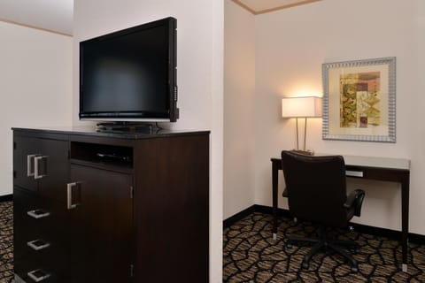 Holiday Inn Express & Suites Tacoma South - Lakewood, an IHG Hotel Hotel in Lakewood