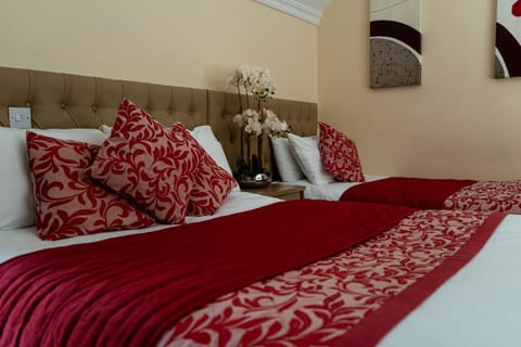 Brogans Bar & Hotel Bed and Breakfast in Ireland