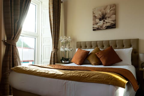 Brogans Bar & Hotel Bed and Breakfast in Ireland