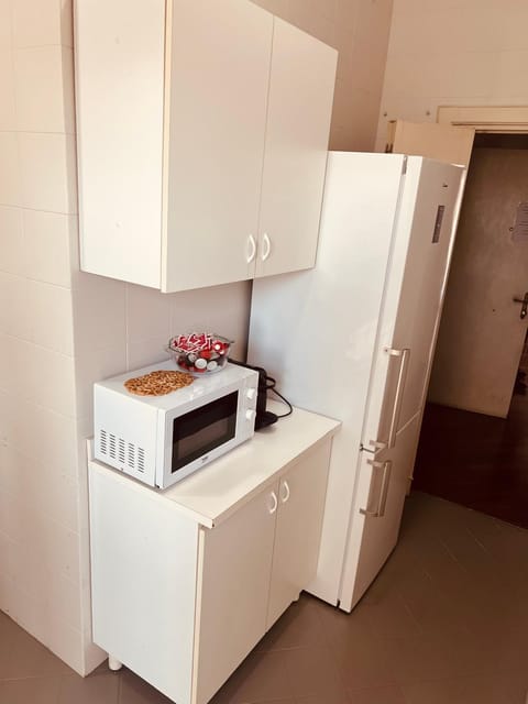 Coffee/tea facilities, Kitchen or kitchenette, microwave